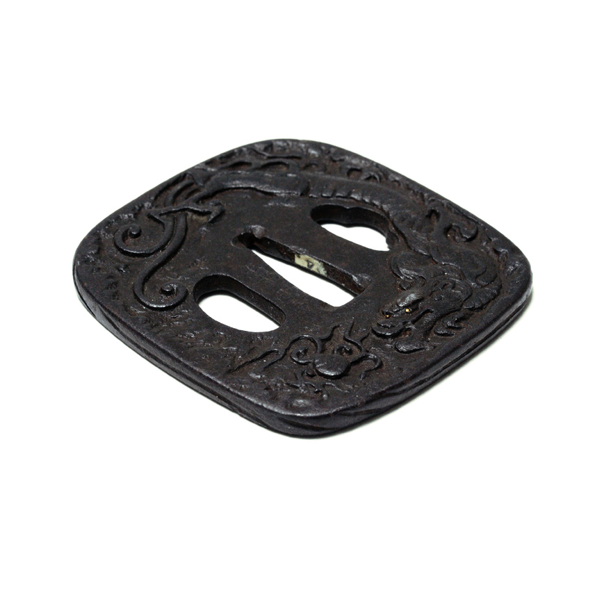 TSUBA NADEGAKUHOKEI-GATA EN FER, SIGNÉ YASUCHIKA, EDO XVIIIe