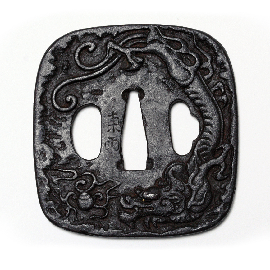 TSUBA NADEGAKUHOKEI-GATA EN FER, SIGNÉ YASUCHIKA, EDO XVIIIe