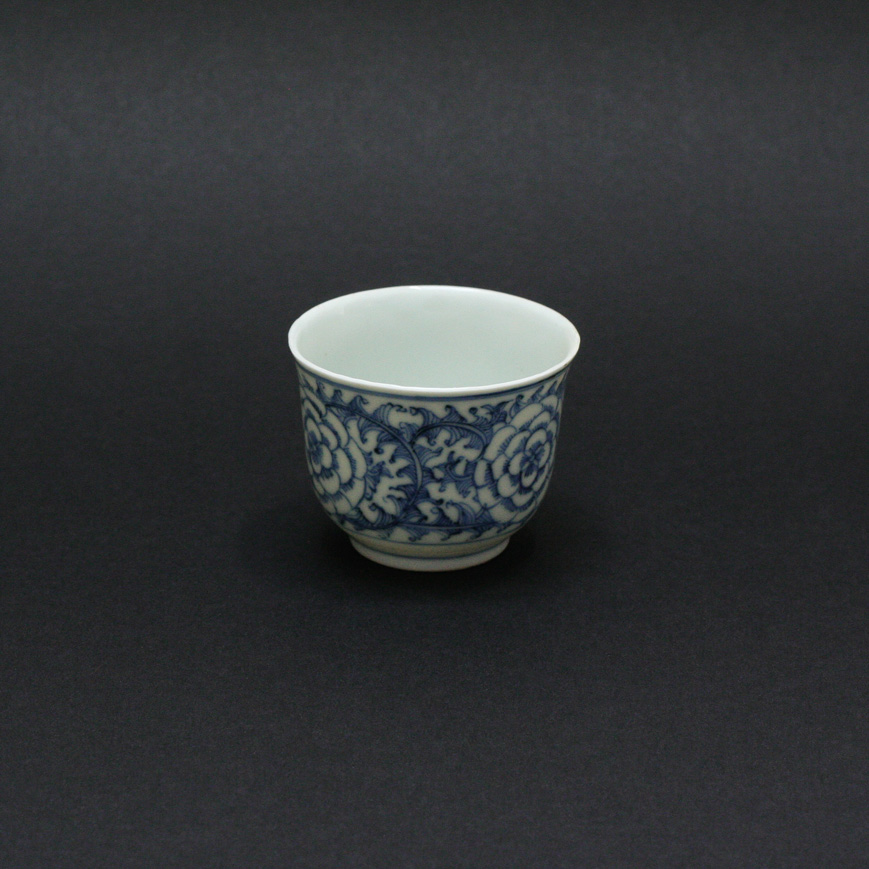 BLUE AND WHITE PORCELAIN CUP, 19th