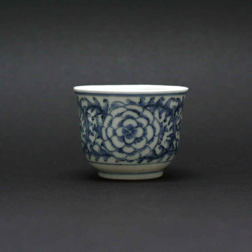 BLUE AND WHITE PORCELAIN CUP, 19th