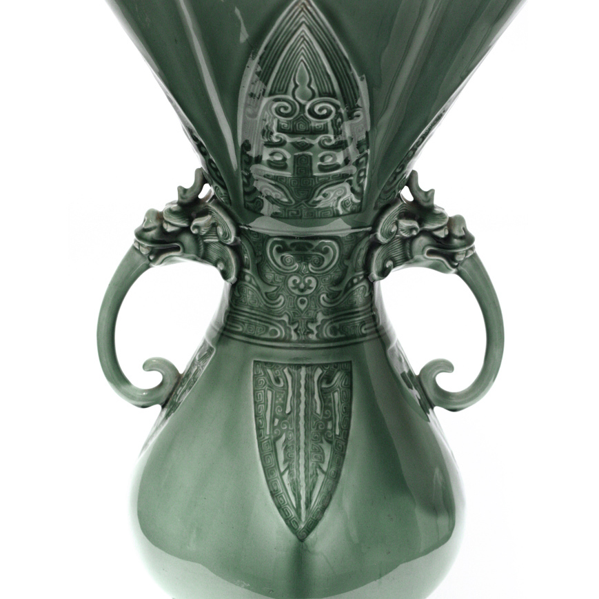 VASE EN FAÏENCE ÉMAILLÉE, THÉODORE DECK XIXe