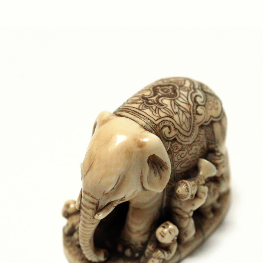 NETSUKE EN IVOIRE, EDO XIXe siècle