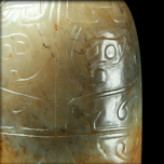 PERLE EN JADE OLIVE-GREEN À MOTIFS ARCHAÏSANTS, SONG-YUAN