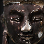 STATUETTE DE BHIKKHUNI EN BOIS LAQUÉ, SHAN-BIRMANIE XVIII-XIXe